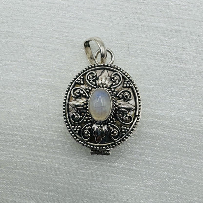 S925 Rainbow Moonstone Poison Locket Pendant