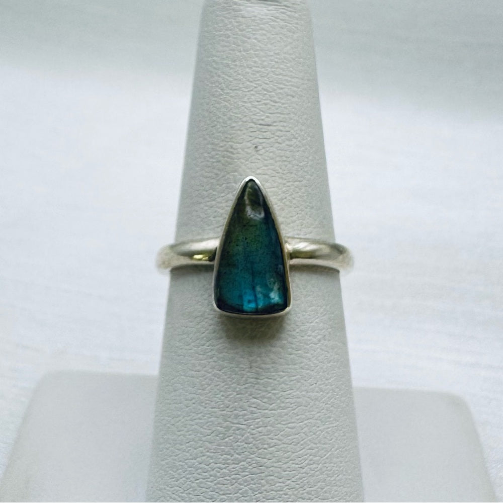 S925 Triangular Labradorite Ring