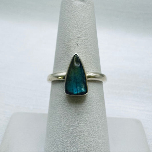 S925 Triangular Labradorite Ring