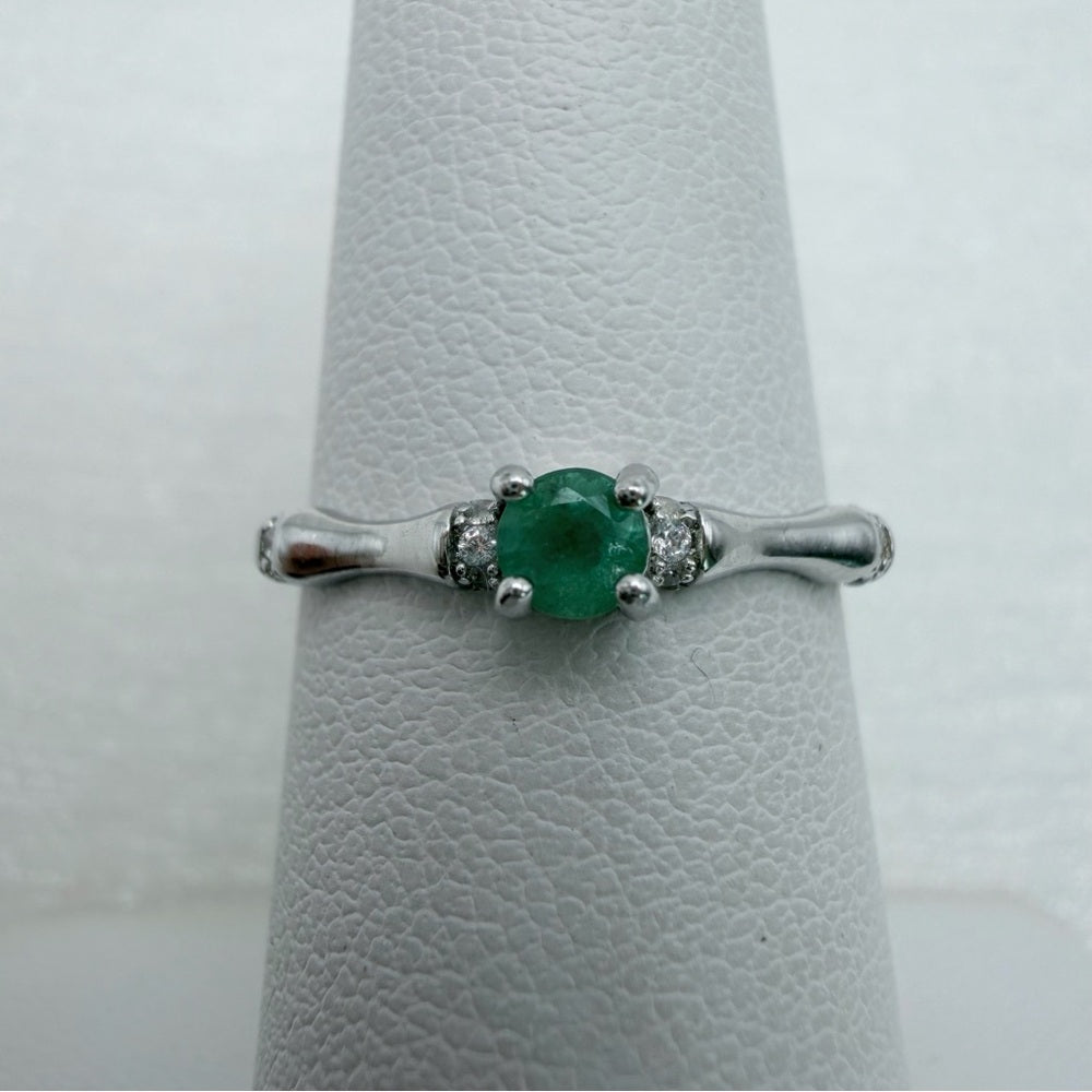Emerald Adjustable Ring
