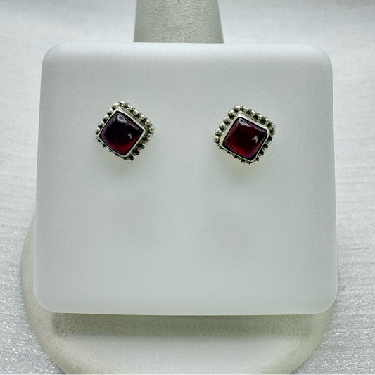 S925 Purple Garnet Square Stud Earrings
