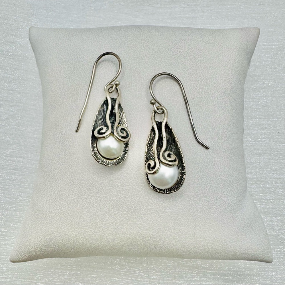 S925 Freshwater Pearl Dangle Earrings