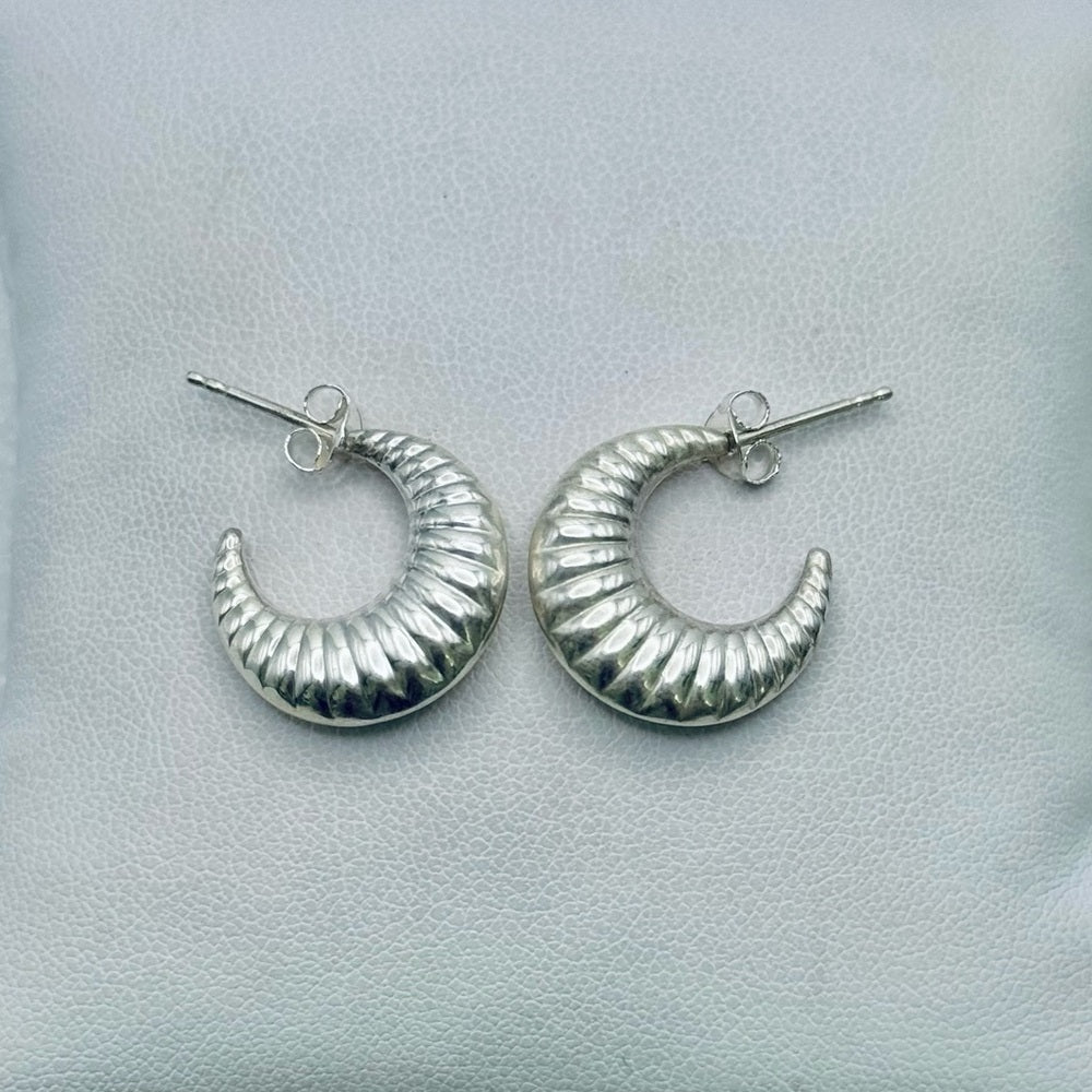 Jasmin Sterling Silver Hoops