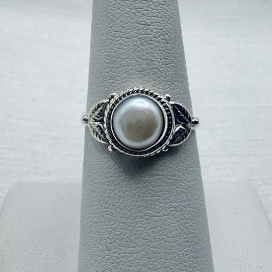 S925 Pearl with Side Leaf Ring
