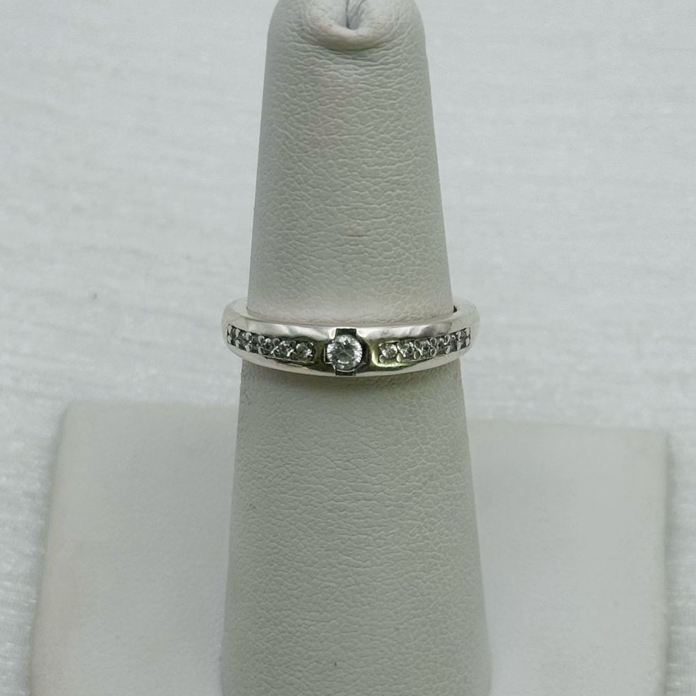 S925 Dainty Pavé Solitaire Band