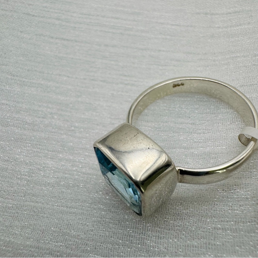 S925 Swiss Blue Topaz Square Ring
