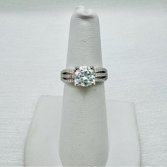 5 CT Moissanite Diamond Baguette & Solitaire Pavé Band
