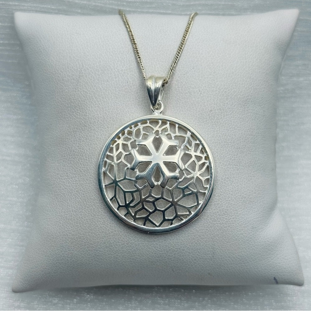 Snowflake Round Pendant