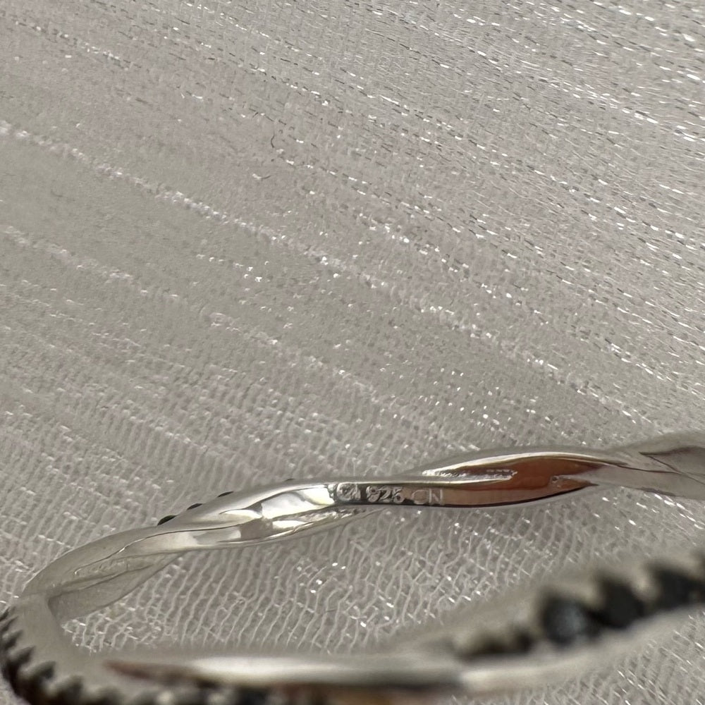 S925 Silver & Black Onyx Twist Band