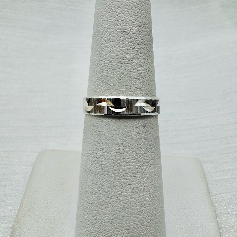 S925 Feather Half Moon Band