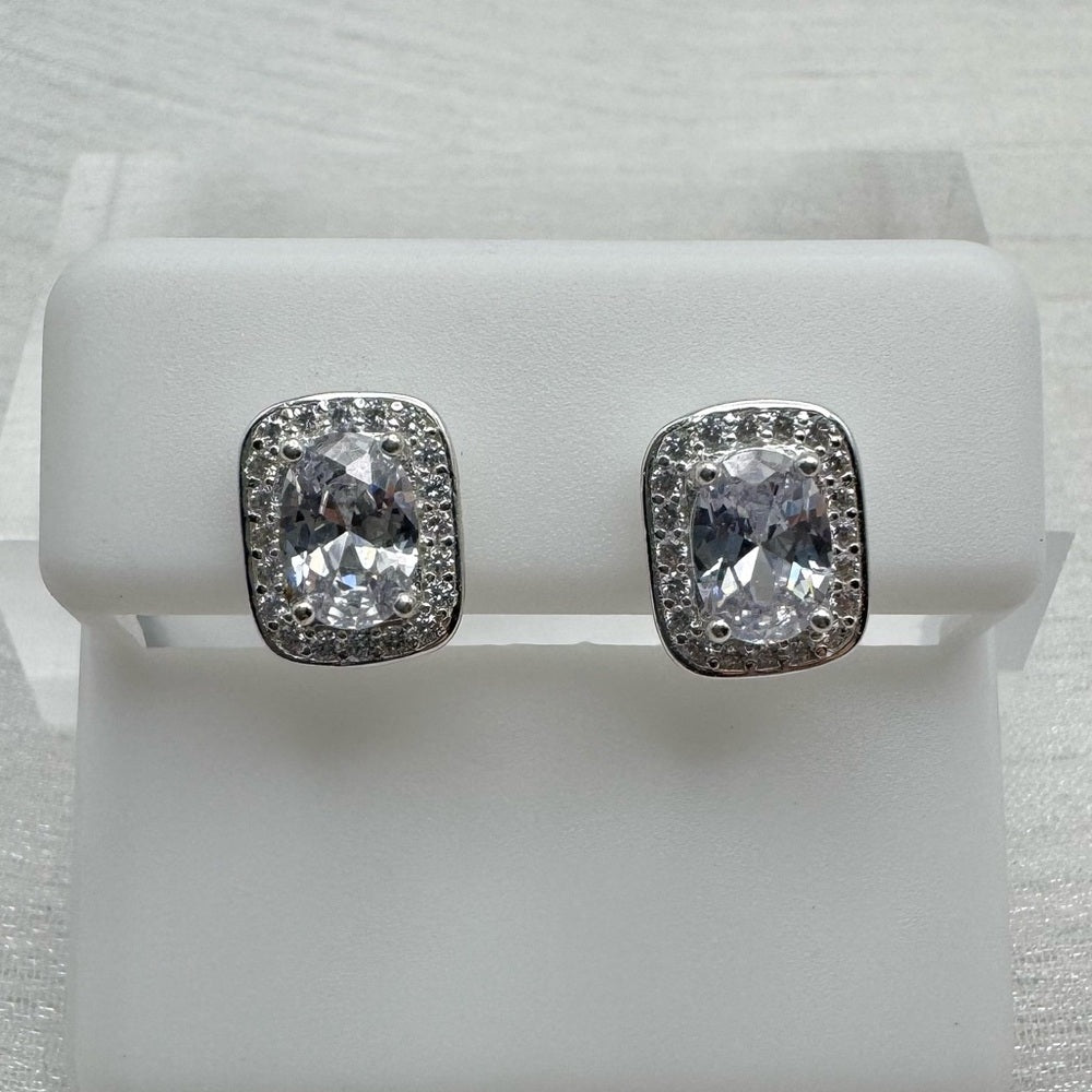 Camilla - s925 Oval Pavé Crystal Pushbacks