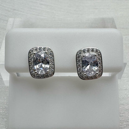 Camilla - s925 Oval Pavé Crystal Pushbacks