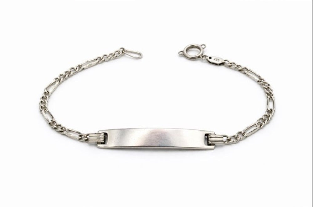 Nameplate Bar Bracelet 5.5”