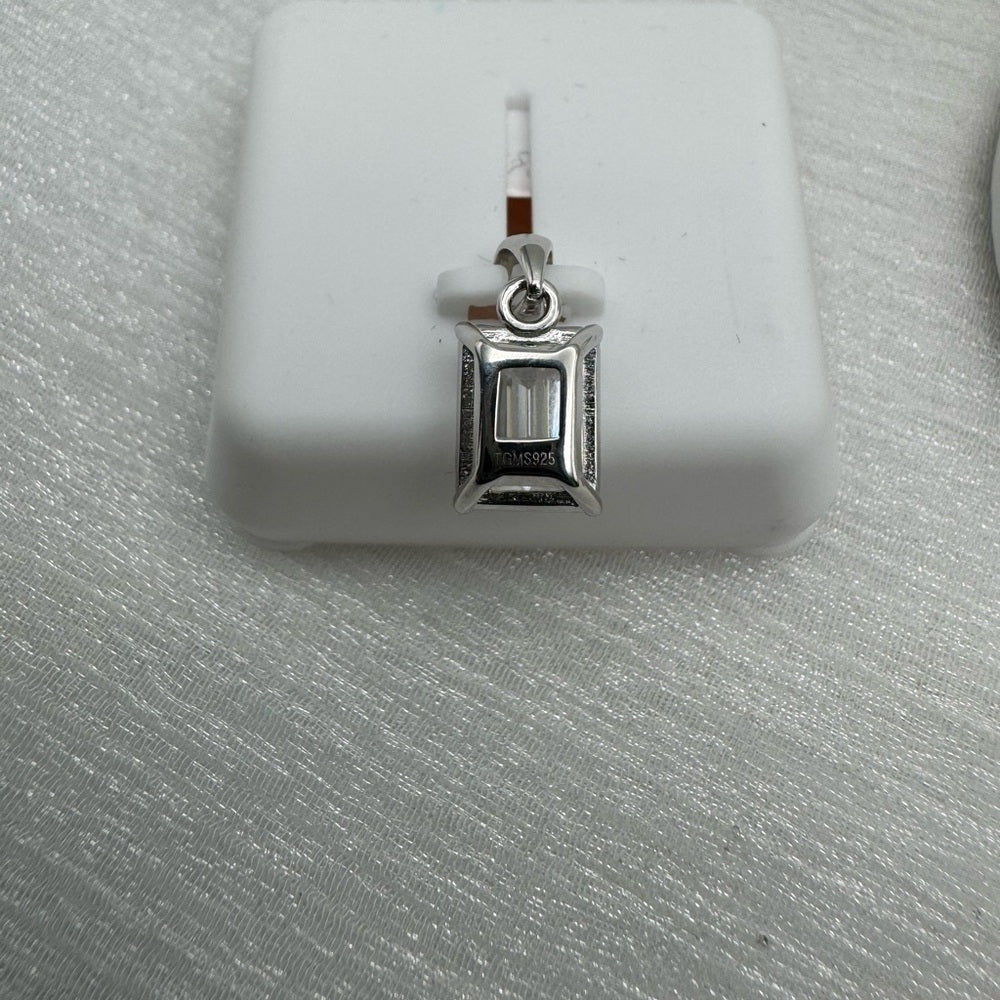 2.0 CT Moissanite Emerald Cut Pendant