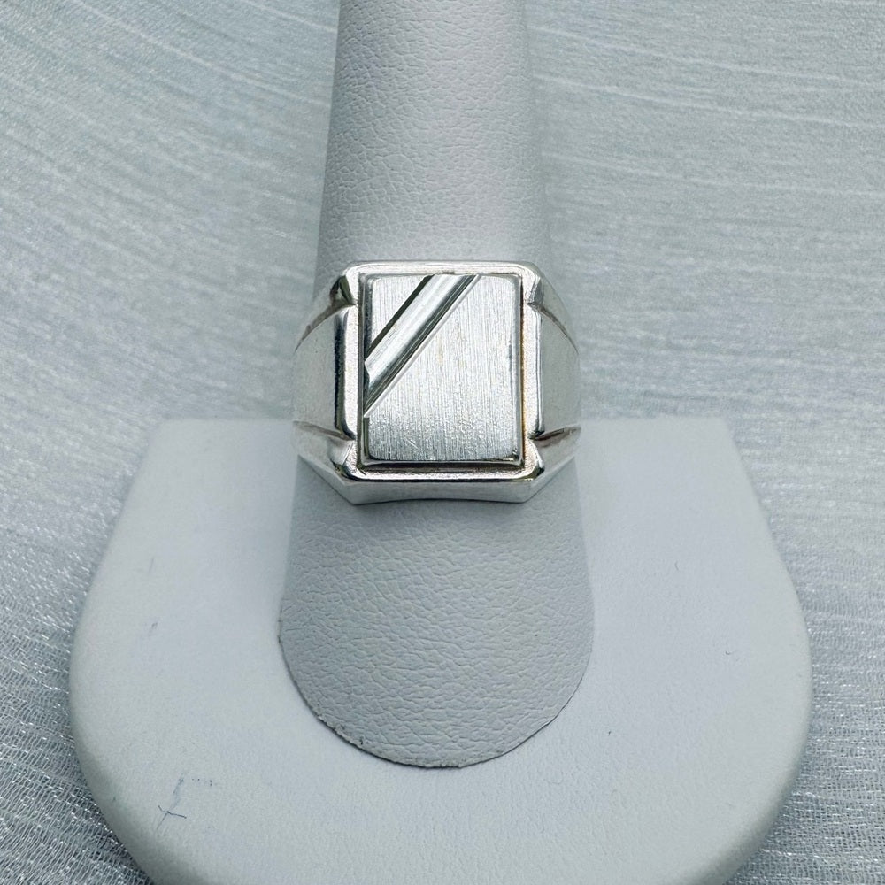 Rectangle Signet Ring