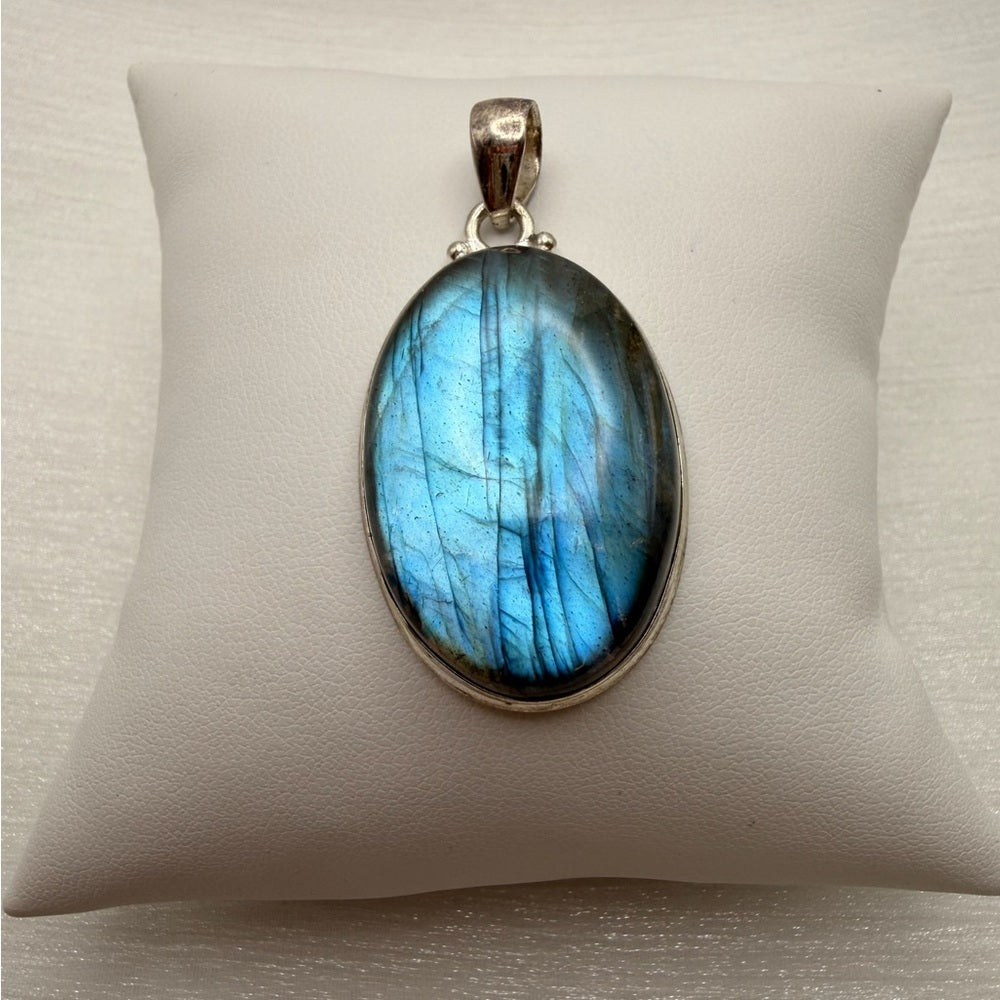 Labradorite Oval Pendant