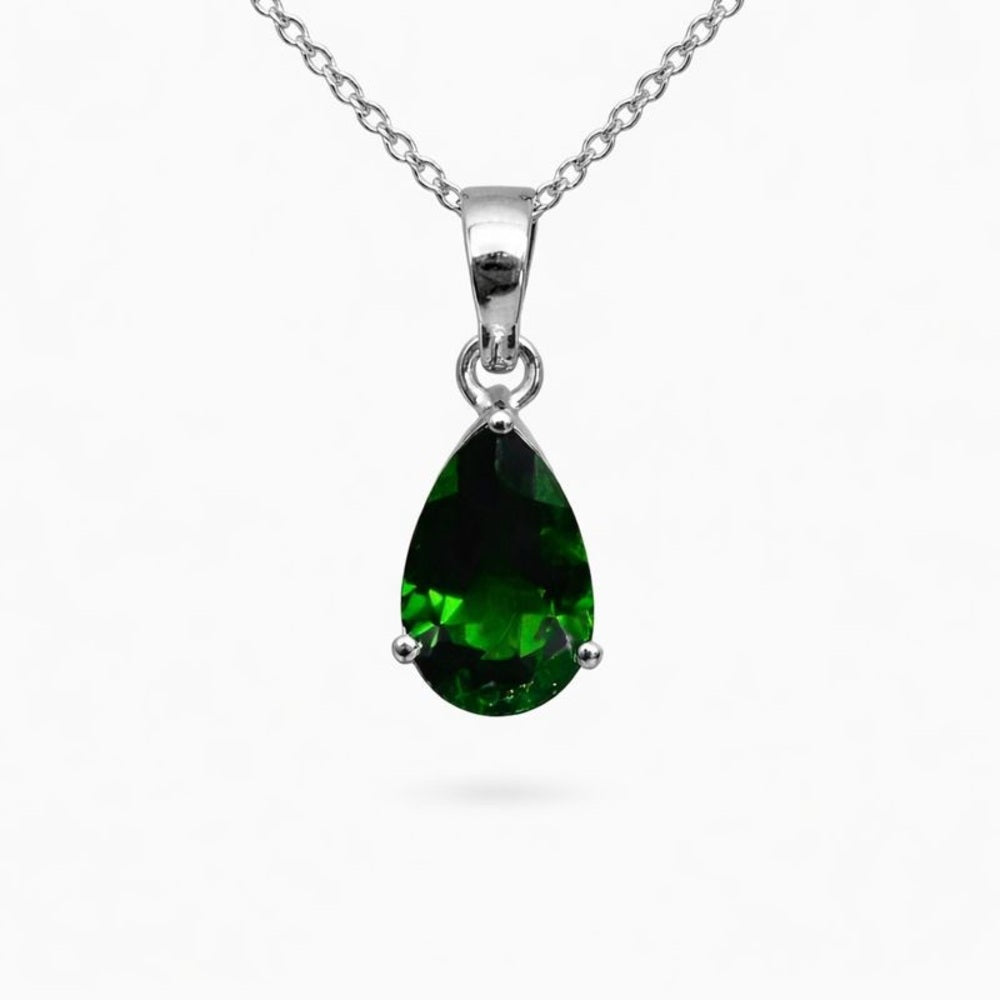 Chrome Diopside Teardrop Pendant