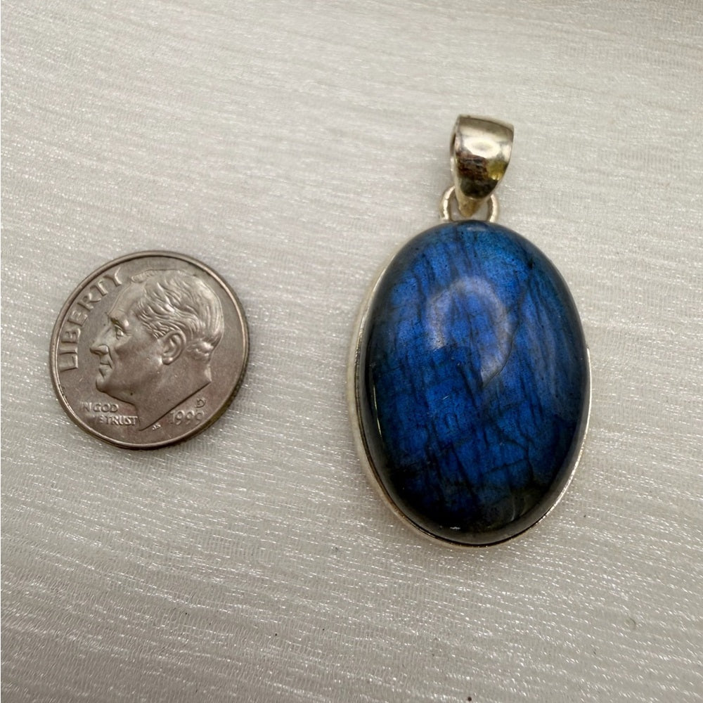 Labradorite Oval Pendant
