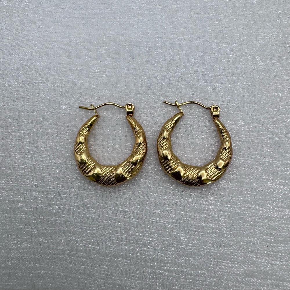 Kate Gold Hoop Earrings