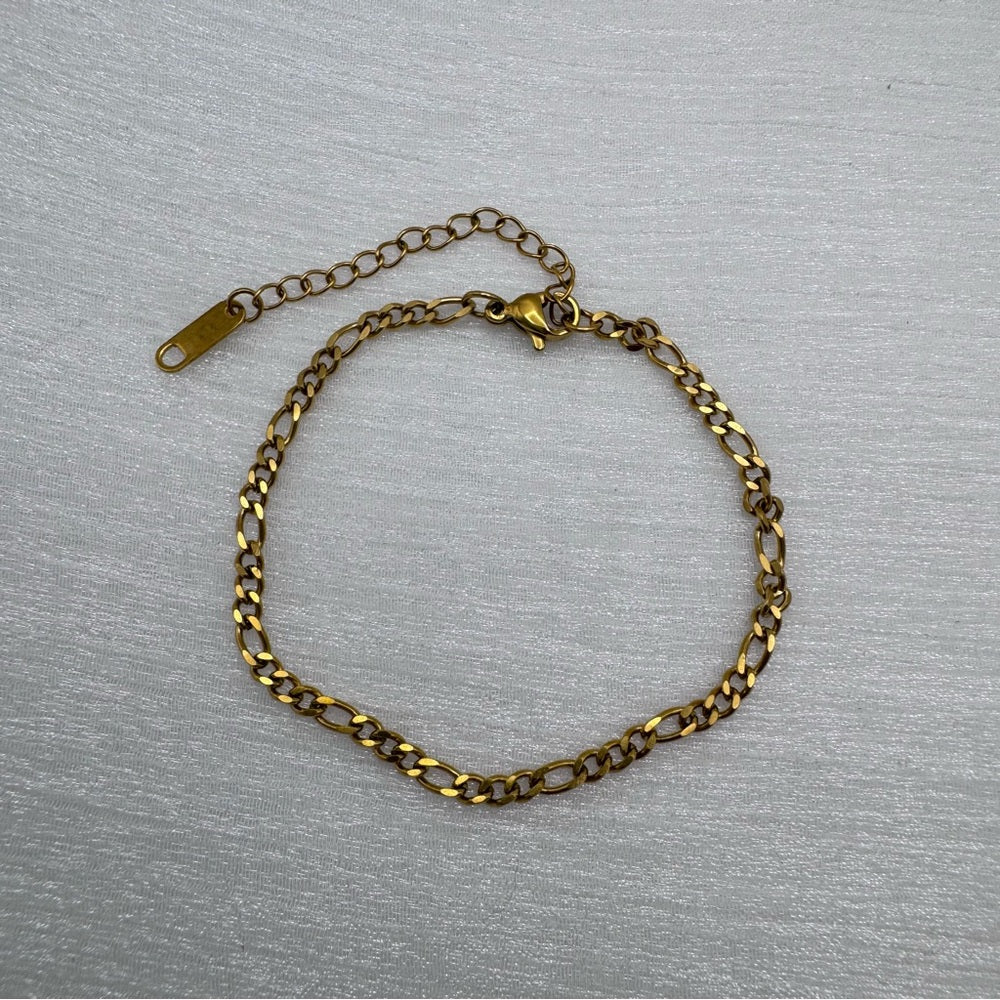 3mm Gold Figaro Chain Bracelet