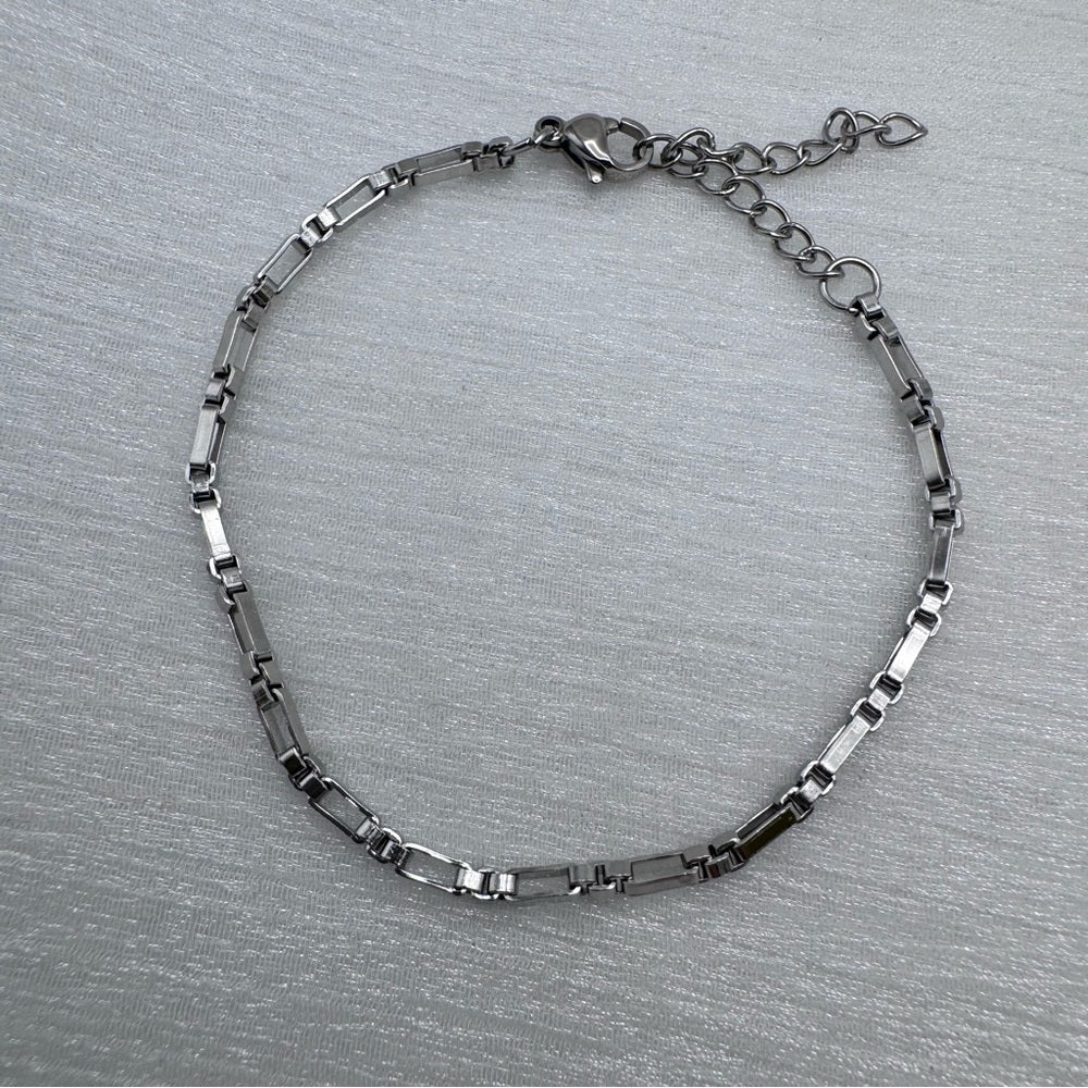 2mm Silver Rectangular Box Chain Bracelet