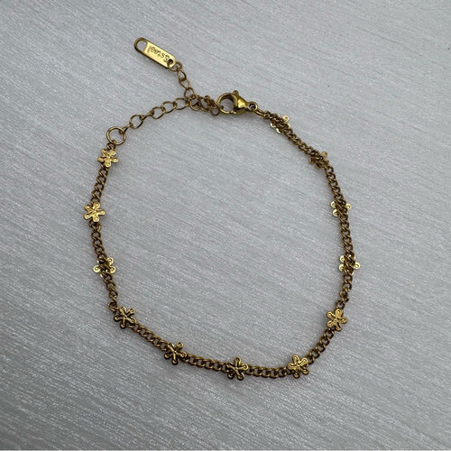 2mm Gold Curb Chain with Flower Charms Bracelet