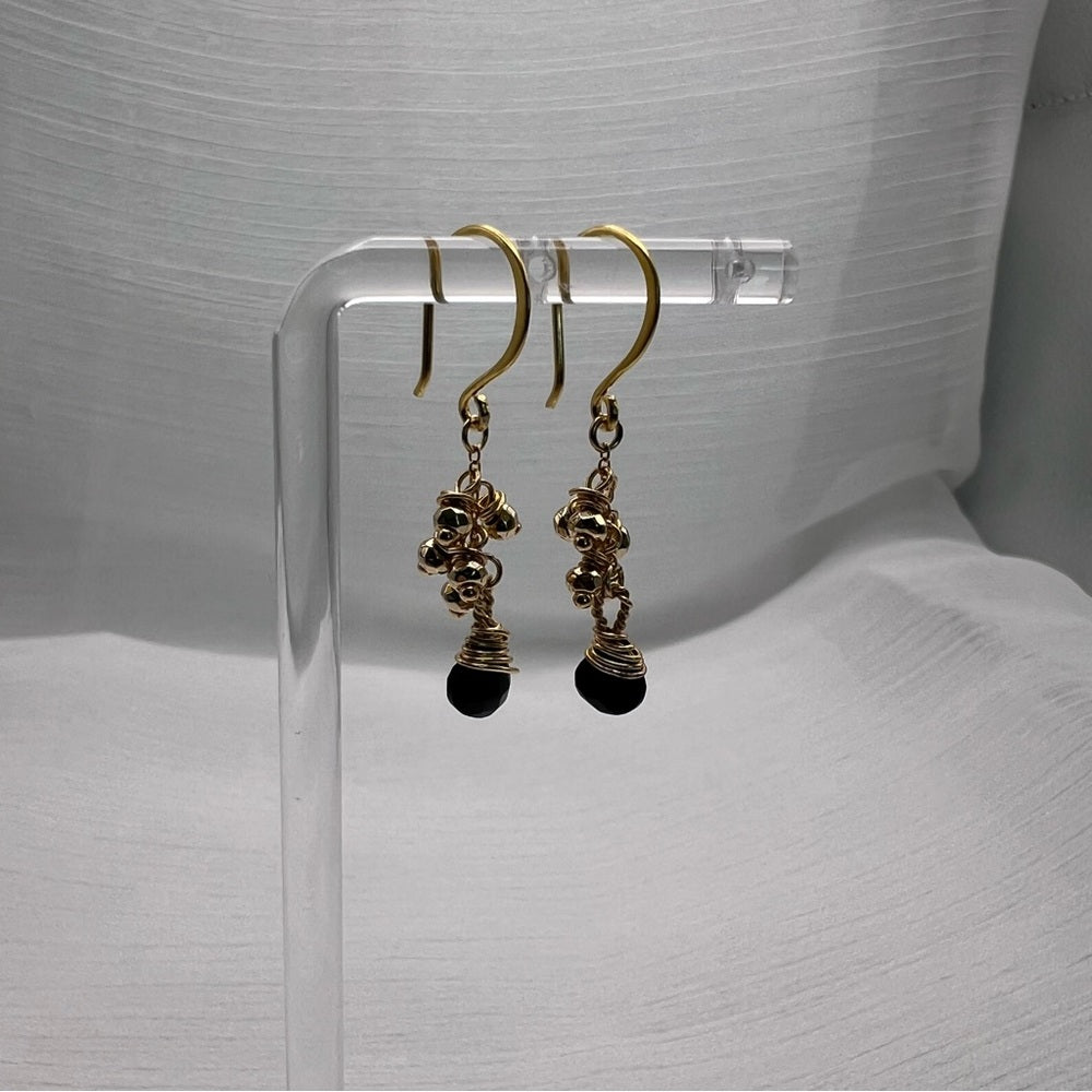 HK1173 S925 Black Onyx & Hematite Dangle Earrings