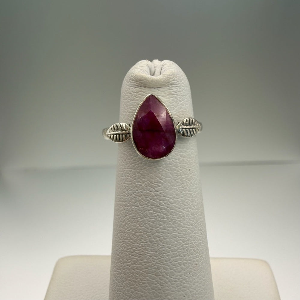 Ruby Teardrop Leaf Pinky Ring