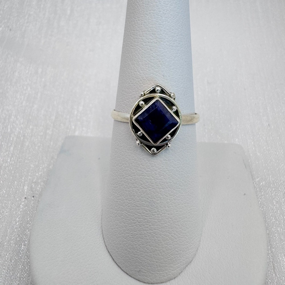 Sapphire Design Ring