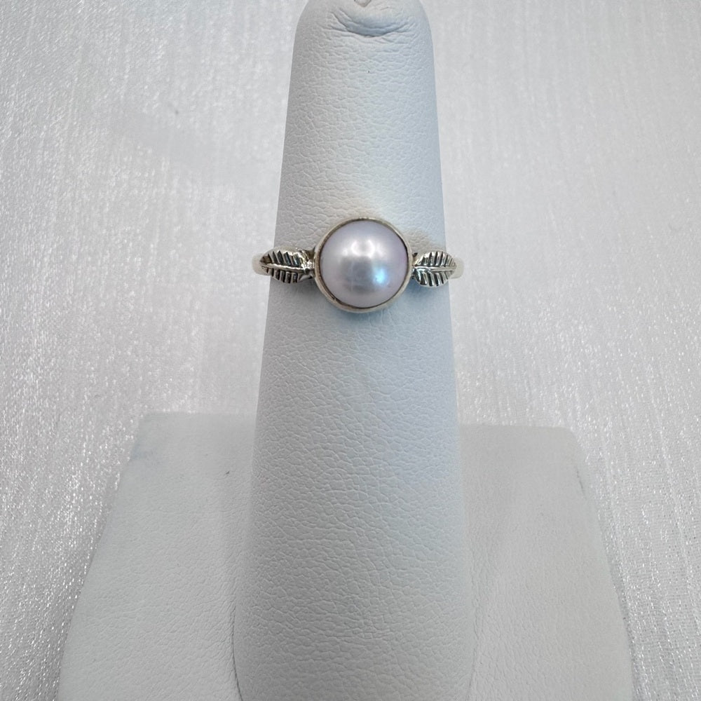 Freshwater Pearl Leaf Ring