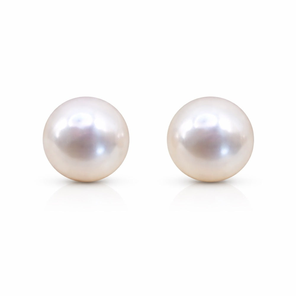 W#2 Pearl Stud Earrings