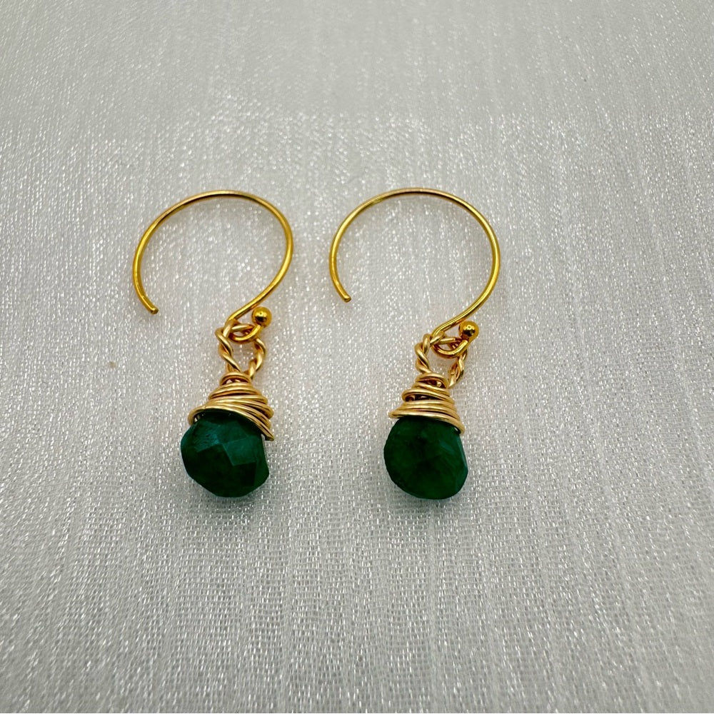 Emerald Earrings (HK945)