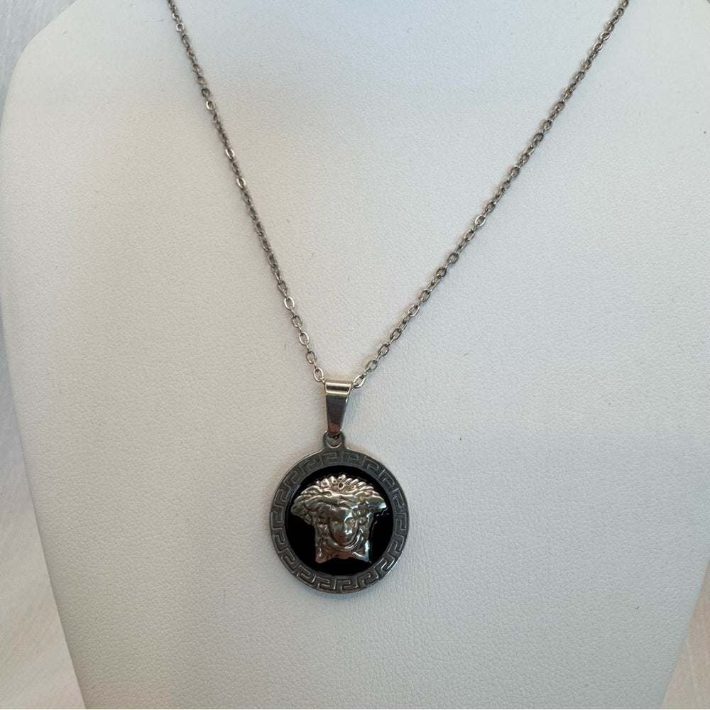 The Noire Medallion Necklace
