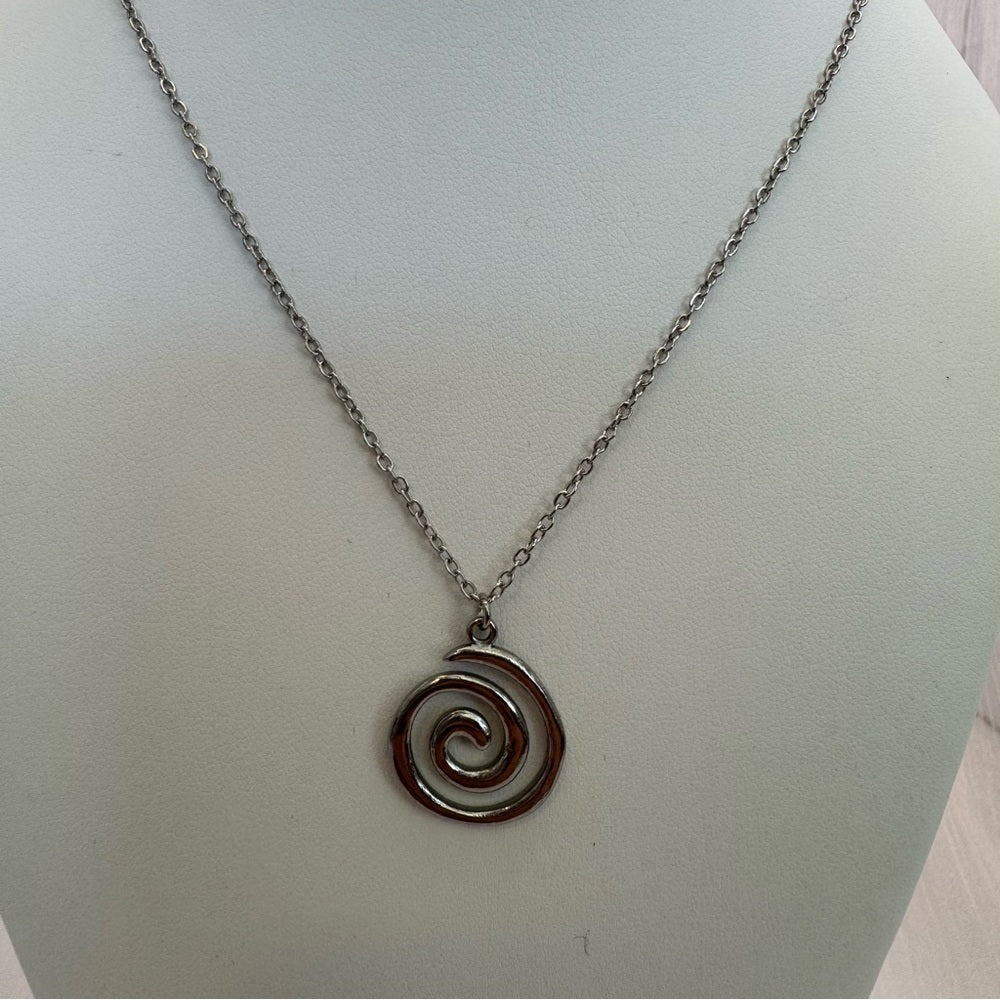 Silver Swirl Necklace
