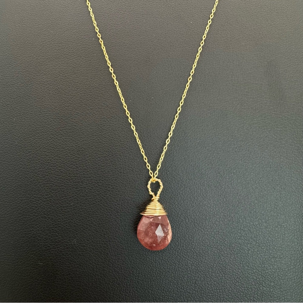 Strawberry Quartz Gold Necklace (N7249)