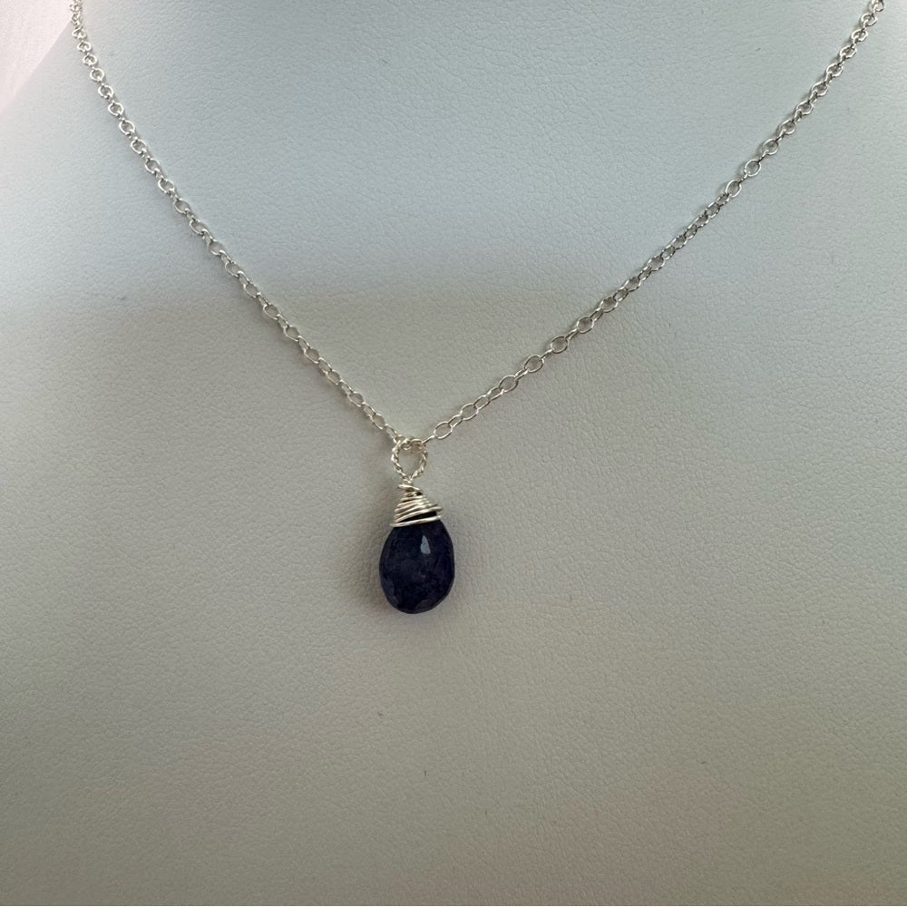 Tanzanite Necklace (N9823)