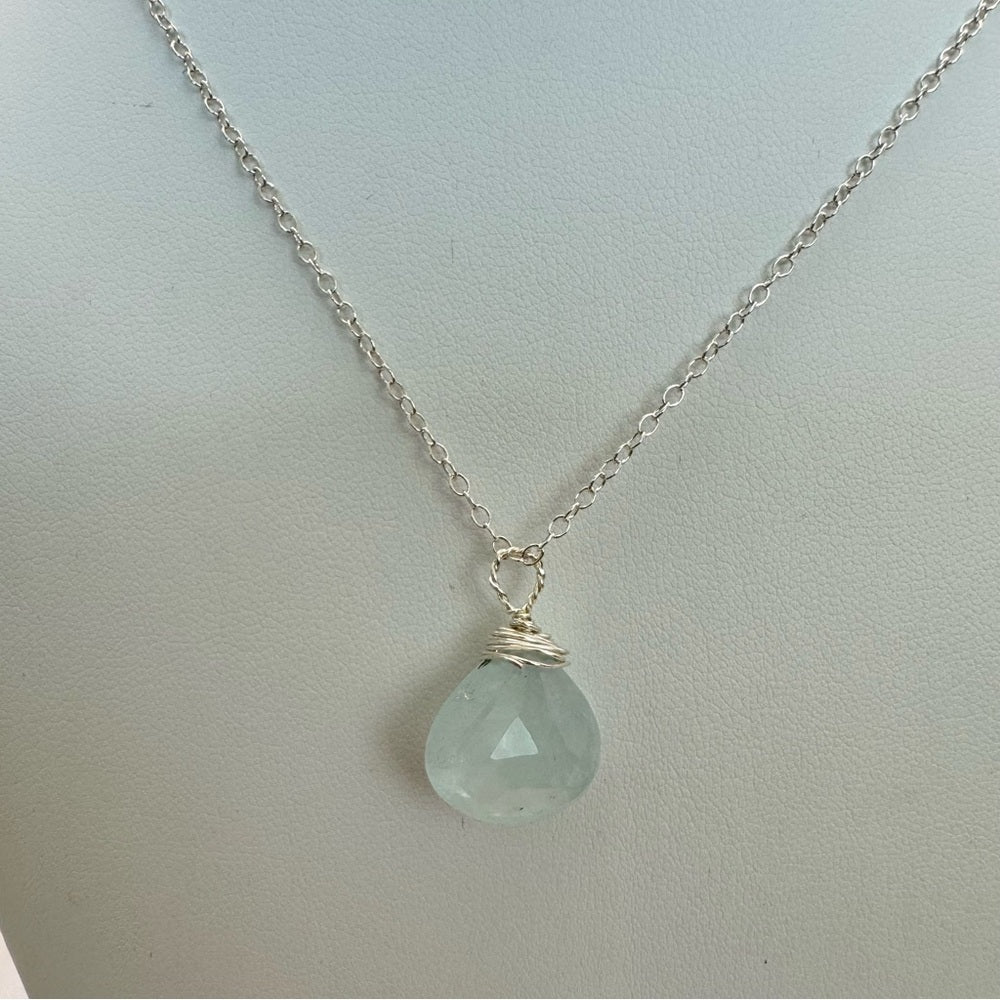 Aquamarine Necklace (N17190)