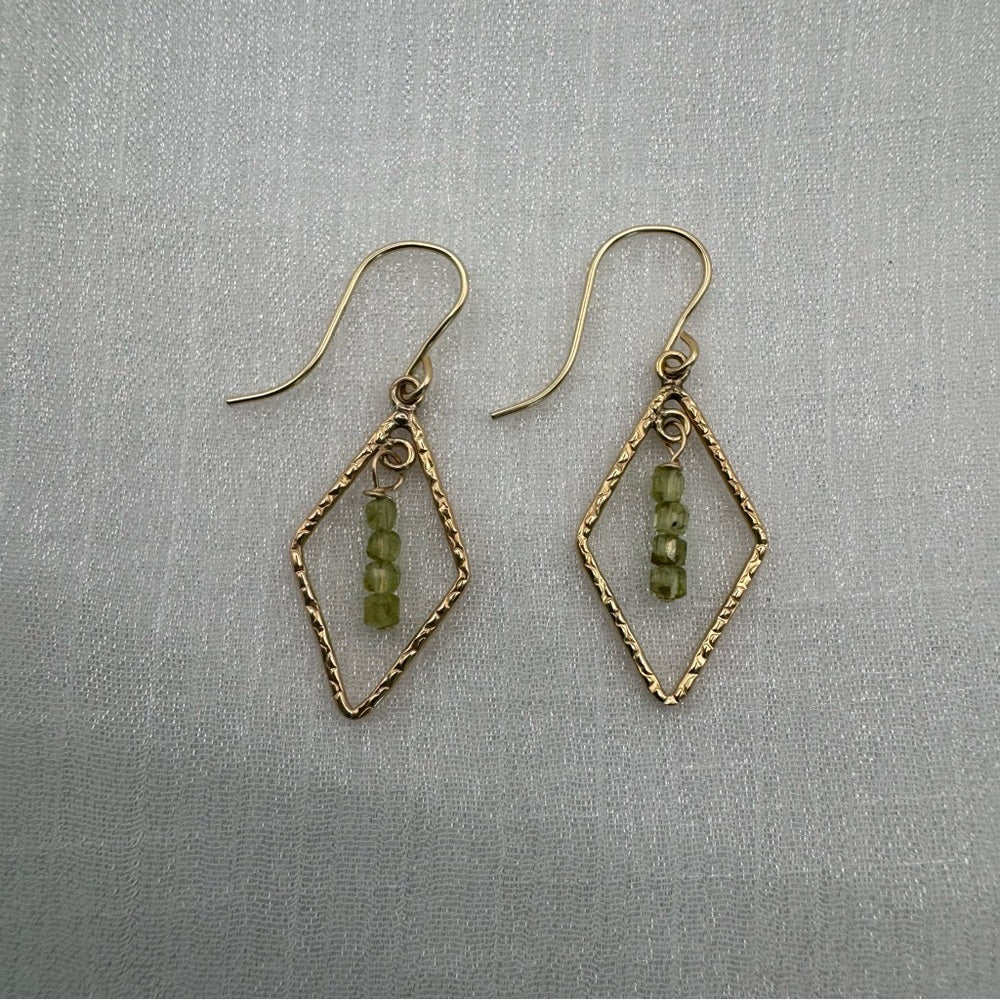 Peridot Chandelier Gold Earrings (HK10593)