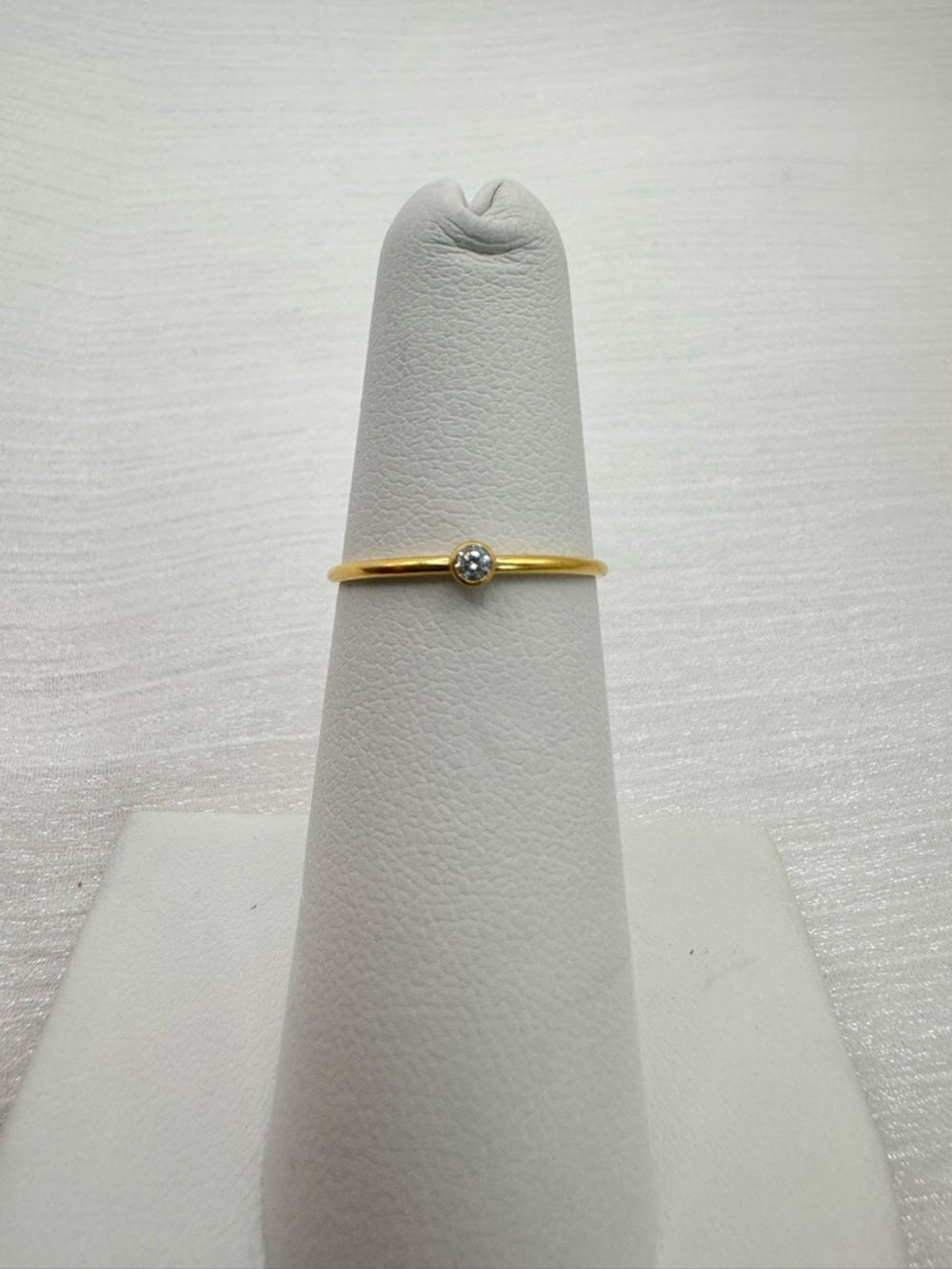 Gold Solitare Bezel Ring