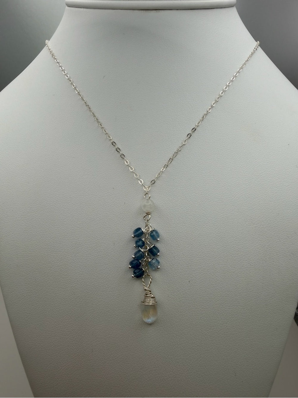 N182 Aquamarine and Moonstone Lariat Necklace