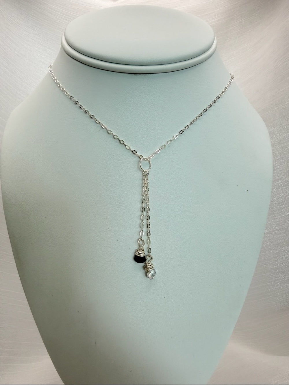 N0022 Mixed Sapphire Circle Lariat Necklace