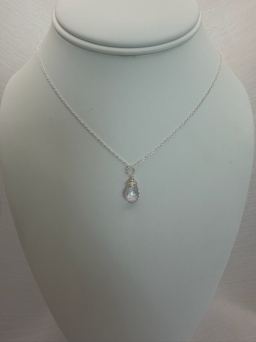 N058 Lavender Quartz Necklace