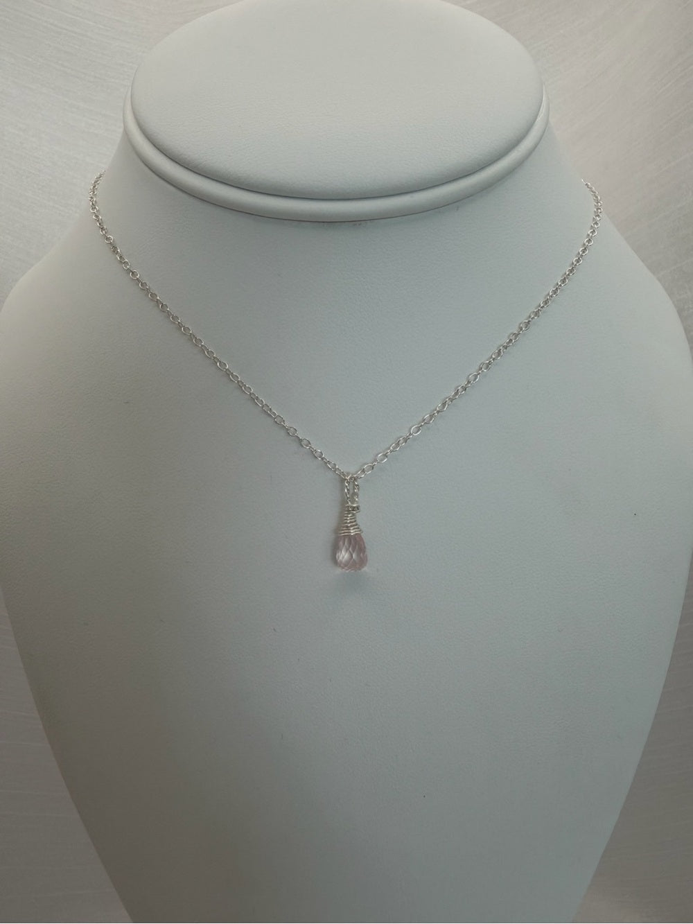 N5017 Rose Quartz Briollette Necklace