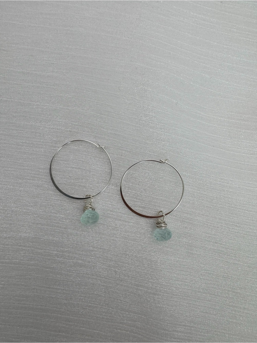 HP0015 Aquamarine Onion Cut Silver Hoops