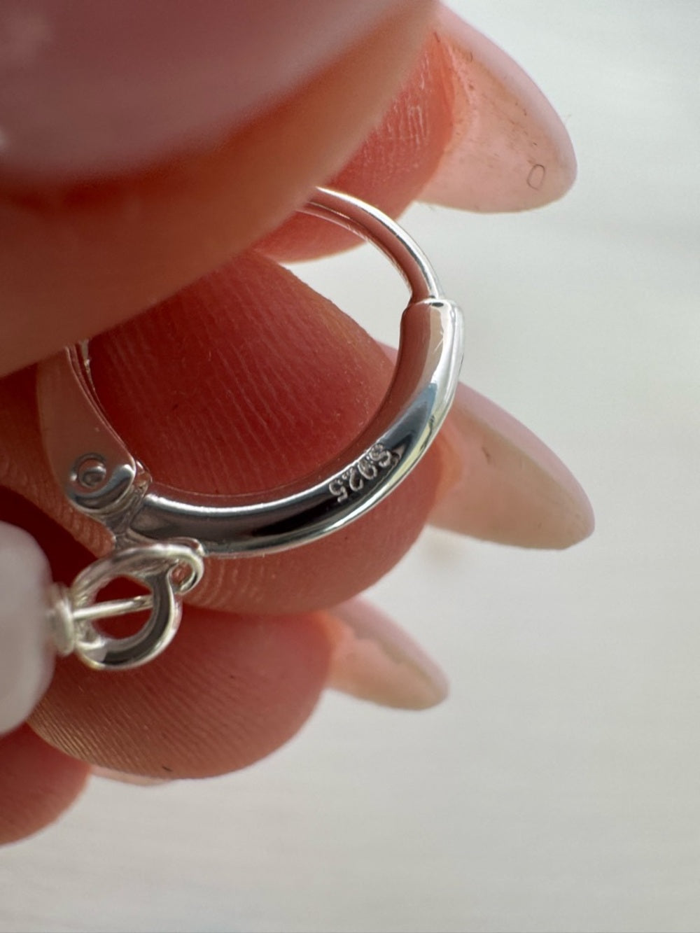 HG24801 Rose Quartz Silver Huggies