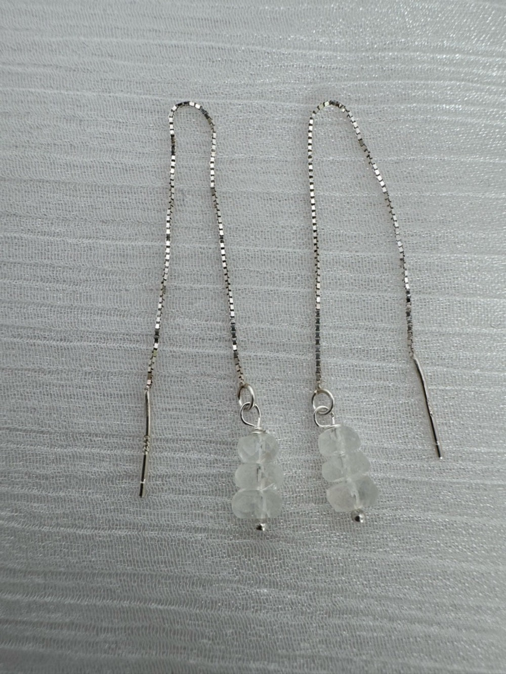 TH0019 Moonstone Silver Threaders