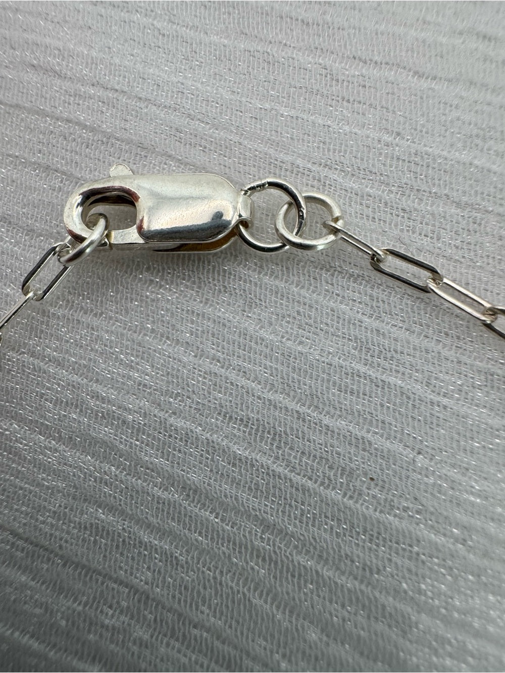 B078 Strawberry Quartz Paperclip Bracelet