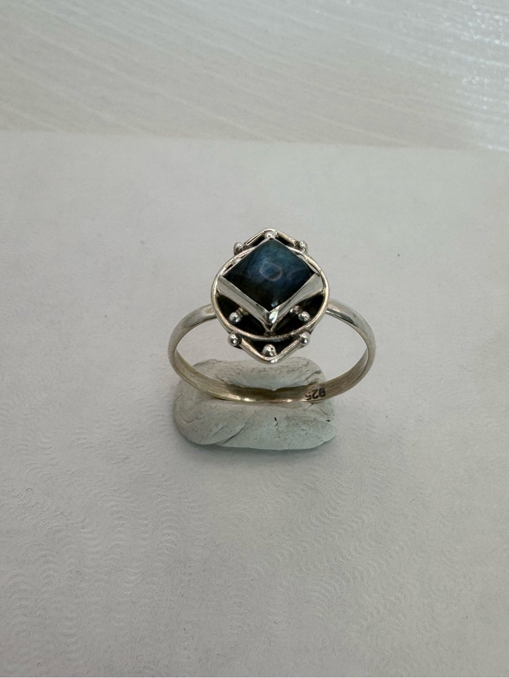 Labradorite Maren Ring