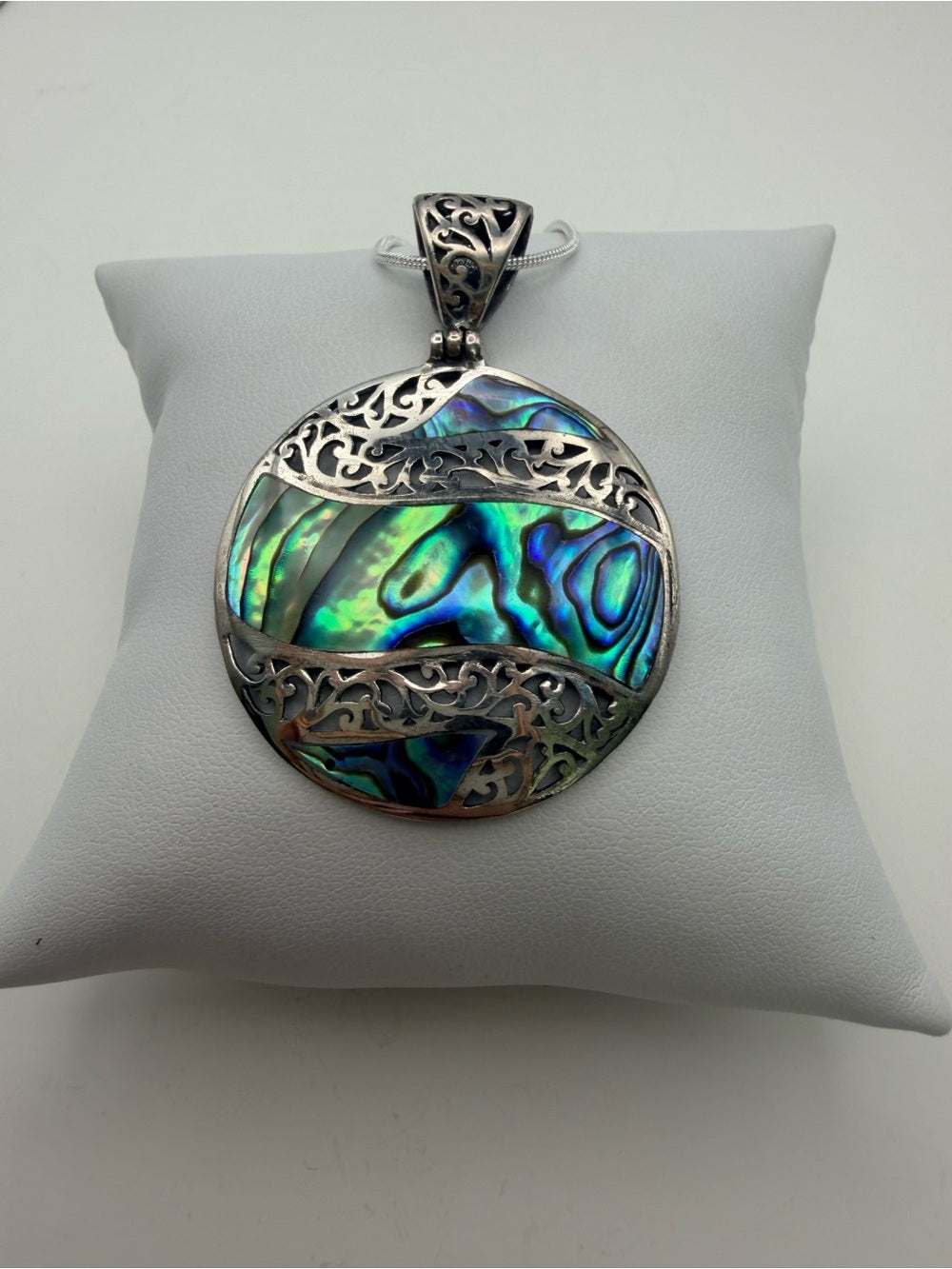 Labradorite Wavy Circular Pendant