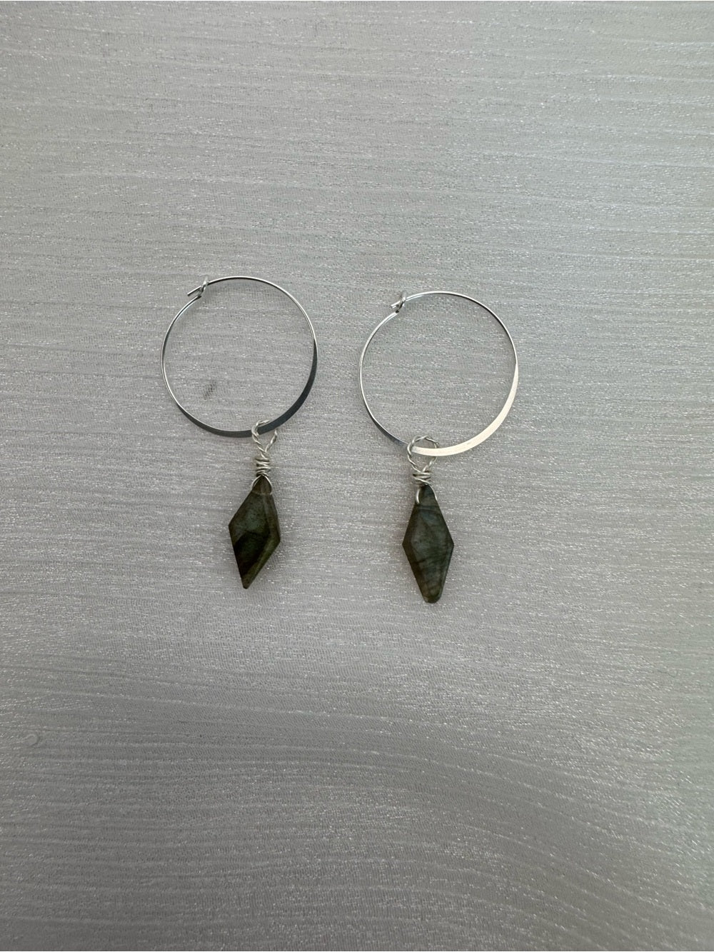 HP080 Labradorite Diamond Silver Hoops